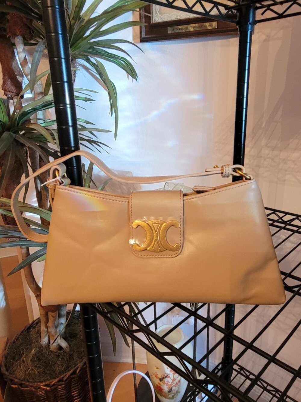 **Cute tan leather crossbody fashion bag. Gold hardware. No brand. New.